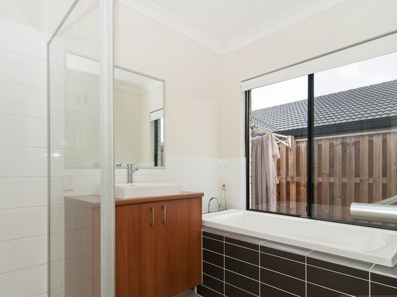 3 Springrise Place, Yarrabilba QLD 4207