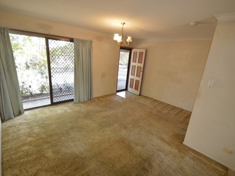 2/65 North Road, Woodridge QLD 4114