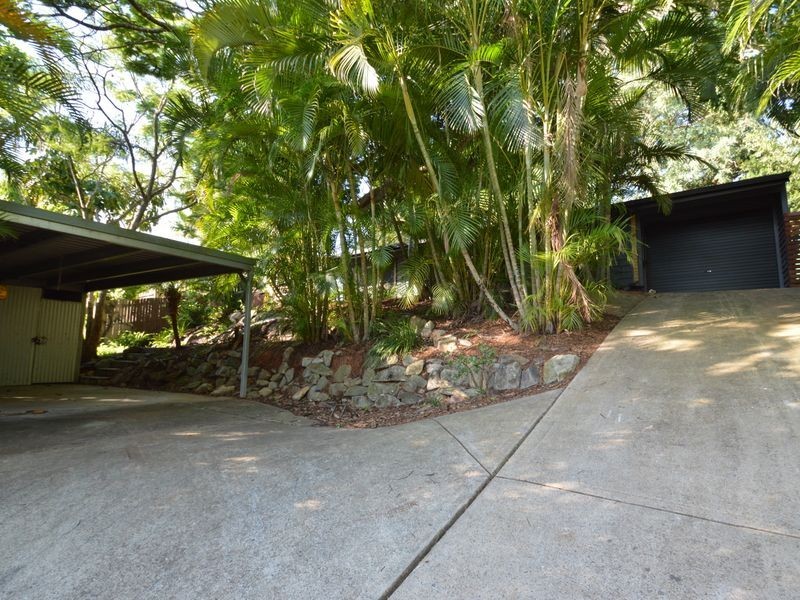 33 Beacon Drive, Cornubia QLD 4130