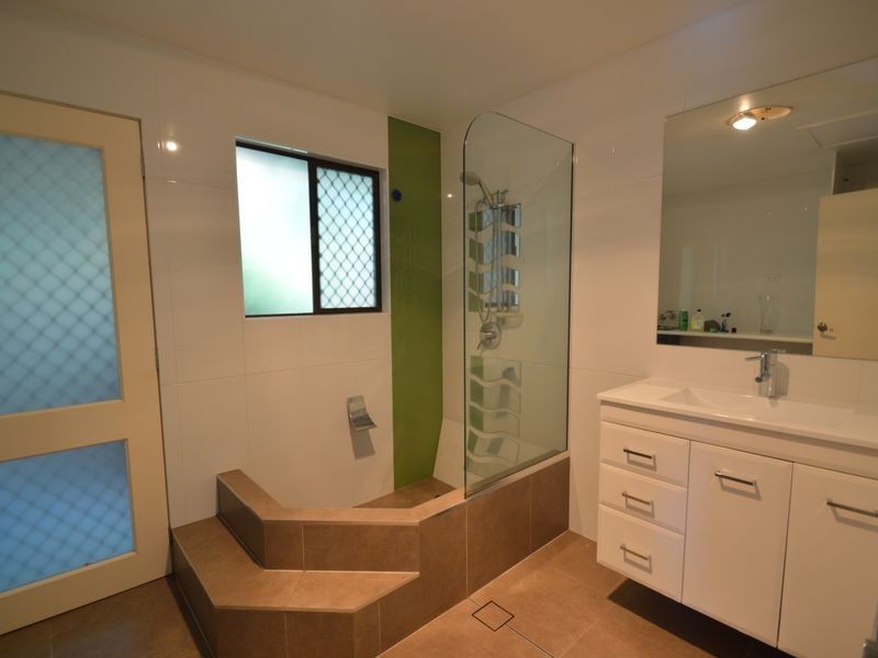 33 Beacon Drive, Cornubia QLD 4130