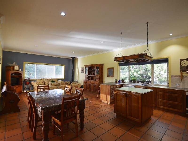 129-131 Forestdale Drive, Forestdale QLD 4118