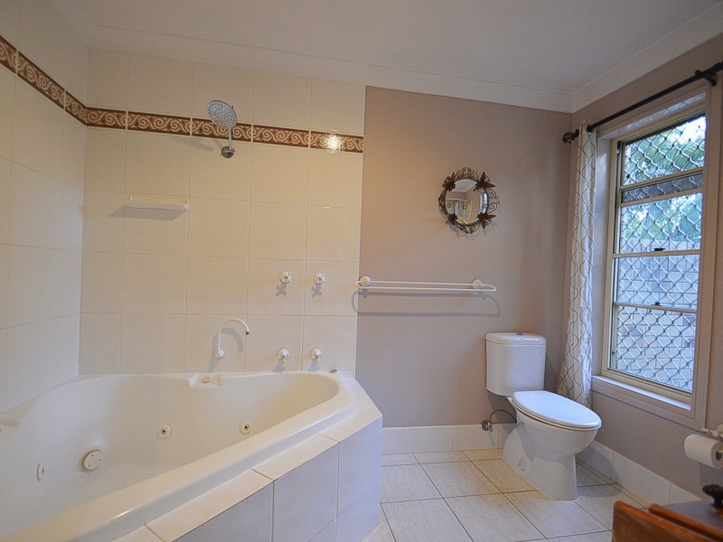 129-131 Forestdale Drive, Forestdale QLD 4118