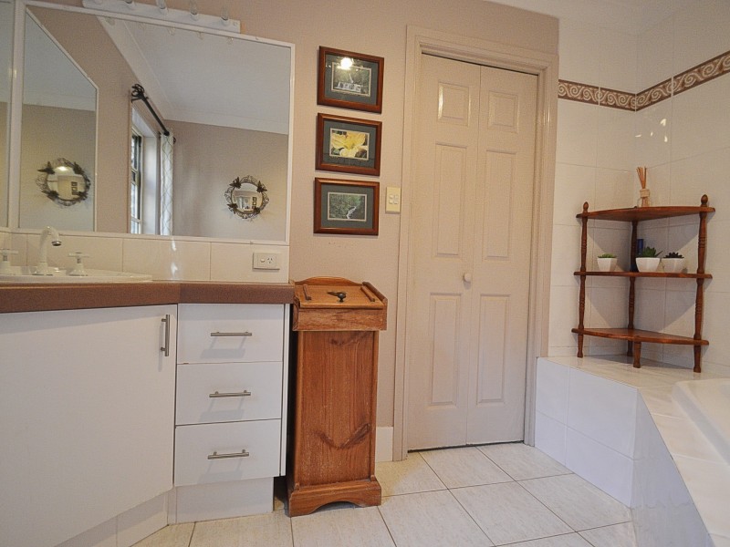 129-131 Forestdale Drive, Forestdale QLD 4118