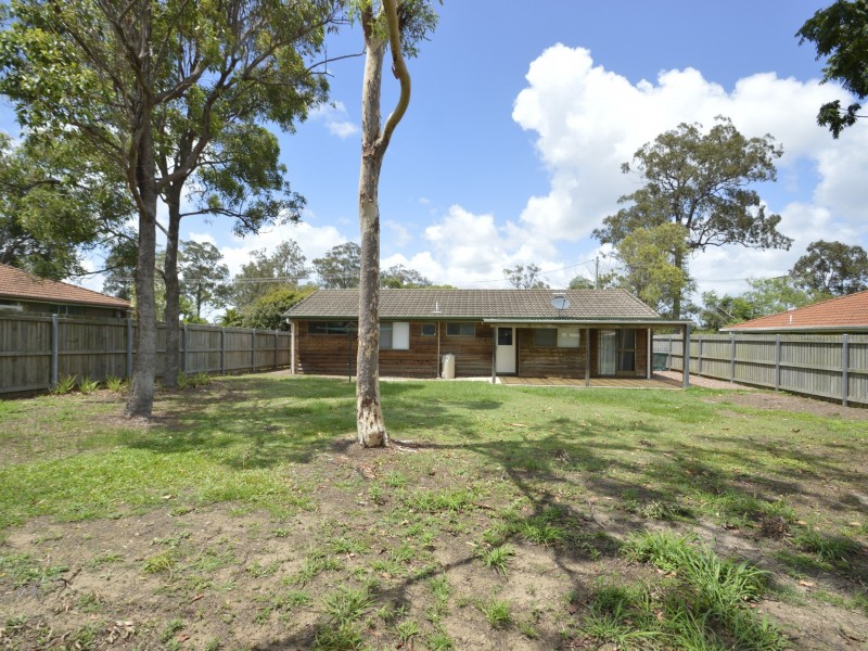 77 Sunscape Drive, Eagleby QLD 4207