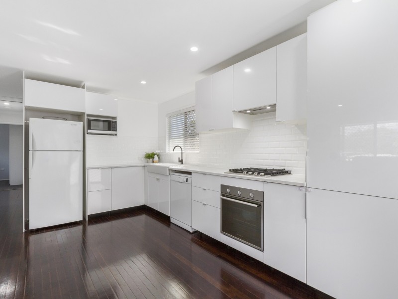 11 Acacia Road, Woodridge QLD 4114