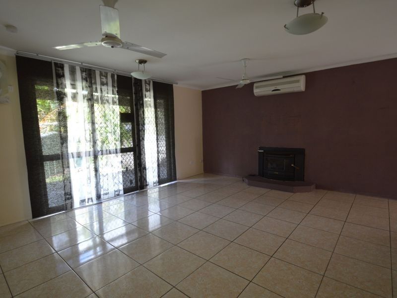20 Juanita Grove, Springwood QLD 4127