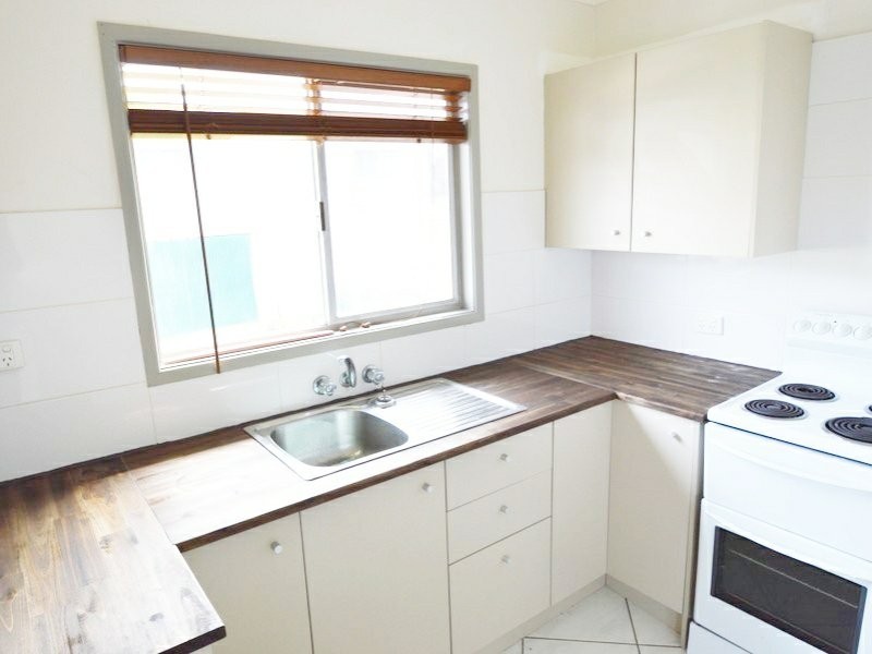 5 Perth Street, Kingston QLD 4114