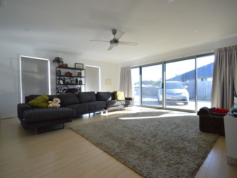 4 Lakeland Court, Loganholme QLD 4129