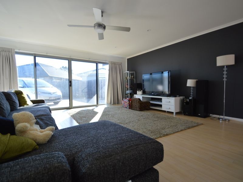 4 Lakeland Court, Loganholme QLD 4129