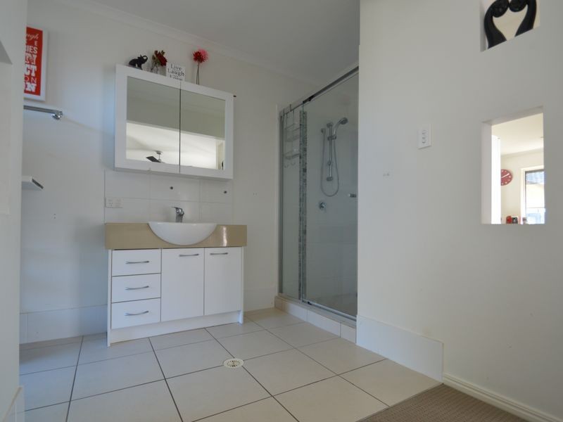 4 Lakeland Court, Loganholme QLD 4129