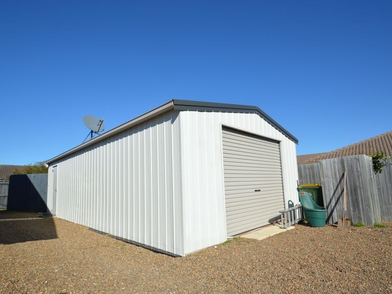 4 Lakeland Court, Loganholme QLD 4129