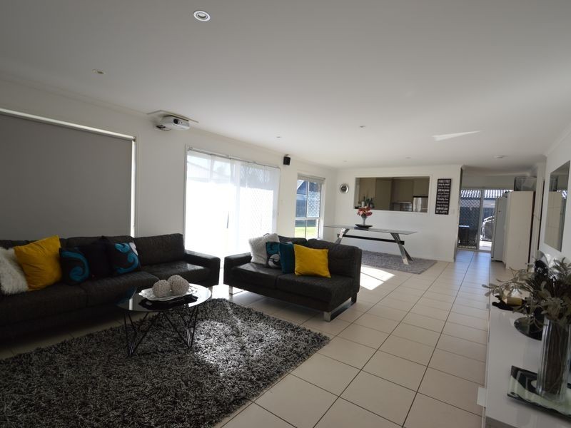 4 Lakeland Court, Loganholme QLD 4129