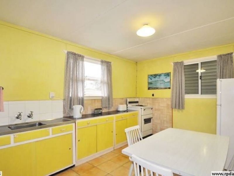 19 Laurel Street, Woodridge QLD 4114