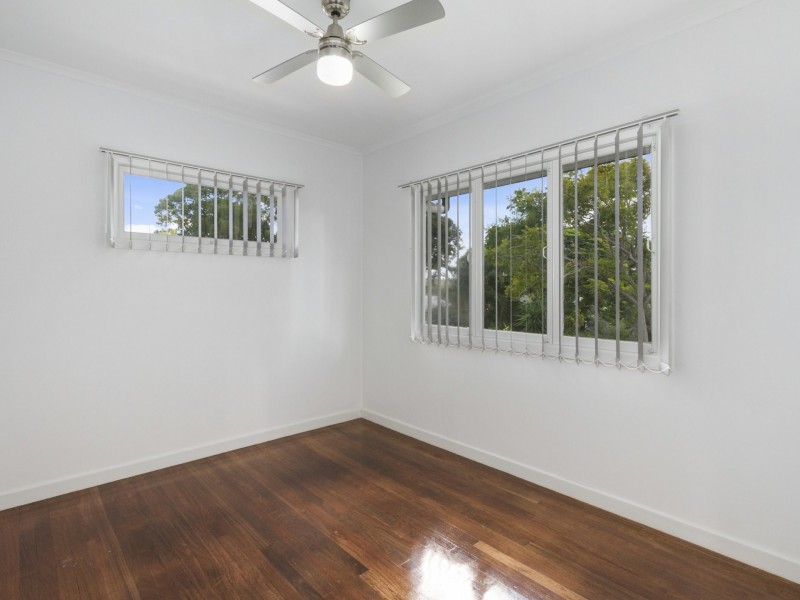 8 Wain Avenue, Logan Central QLD 4114