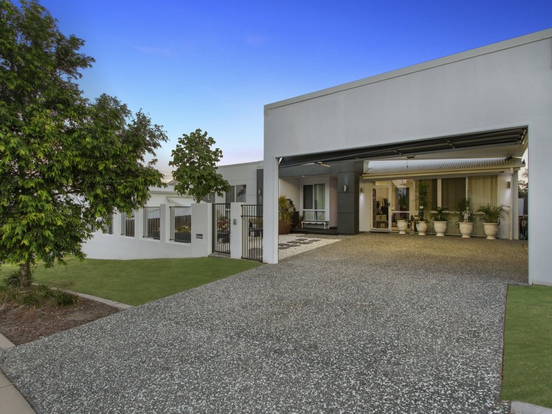 3 Ridgevale Bld, Holmview QLD 4207