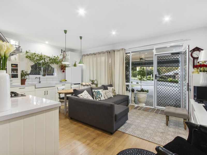 3 Ridgevale Bld, Holmview QLD 4207