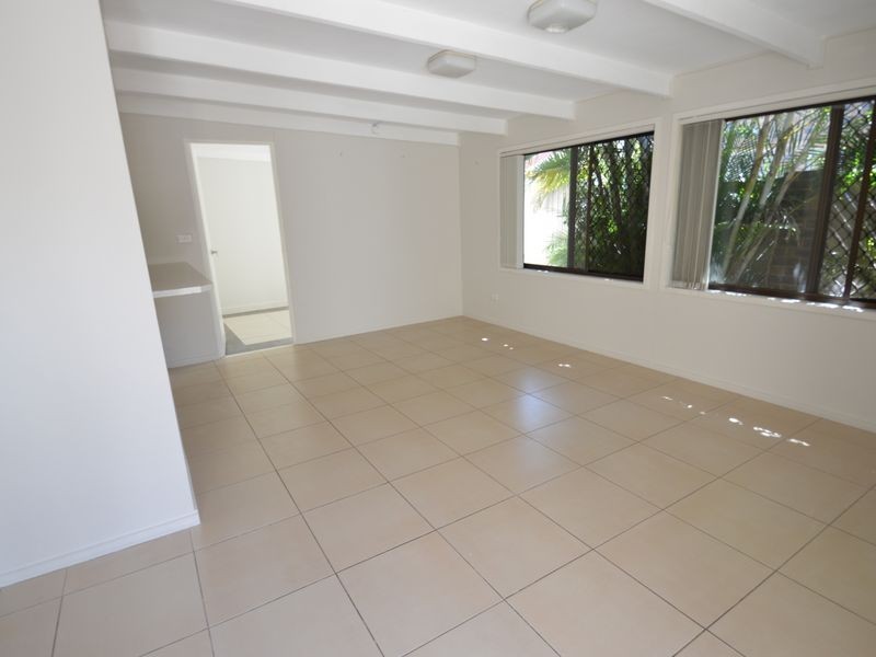 27 Lyndale Street, Shailer Park QLD 4128