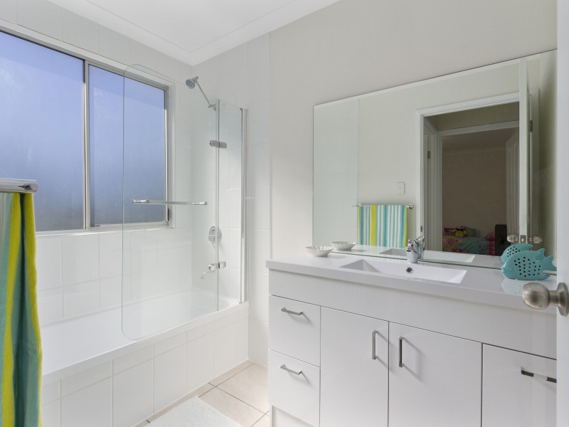 7 West Bega Road, Kingston QLD 4114
