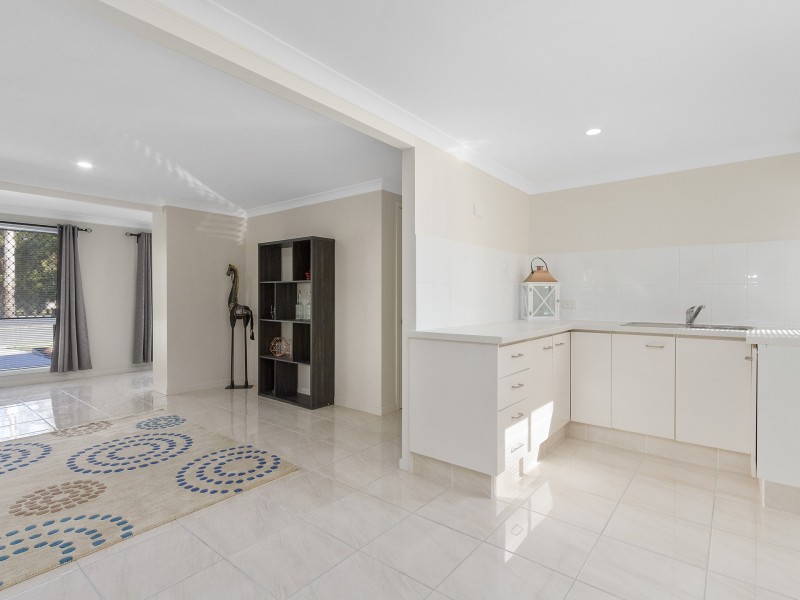 7 West Bega Road, Kingston QLD 4114