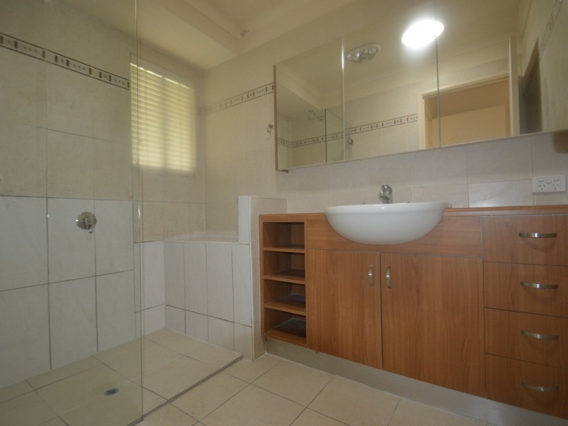 5 Stilton Court, Daisy Hill QLD 4127