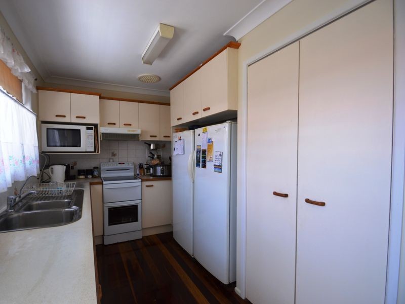 4 Gibbon Street, Springwood QLD 4127
