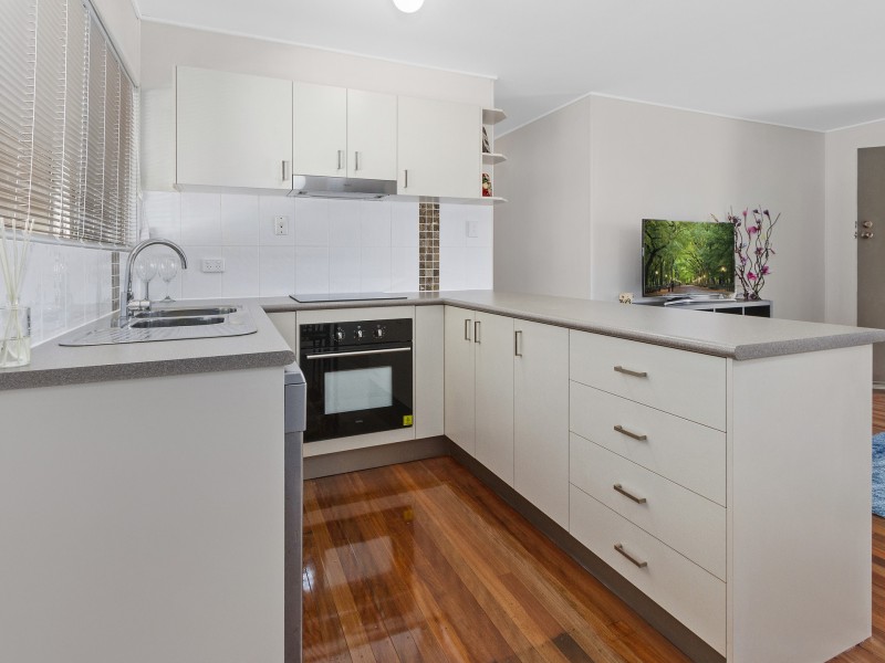 4 Dale Street, Kingston QLD 4114