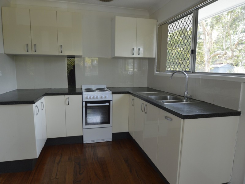 27 Jarrah Crescent, Logan Central QLD 4114