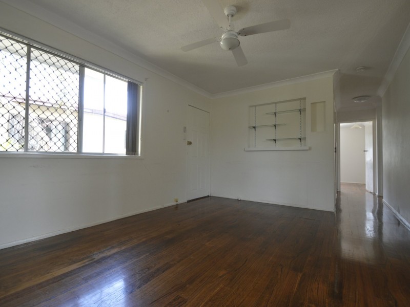 27 Jarrah Crescent, Logan Central QLD 4114