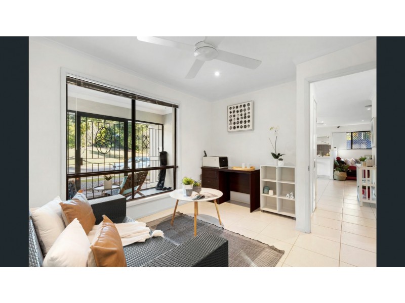 8 Parkview Crescent, Shailer Park QLD 4128