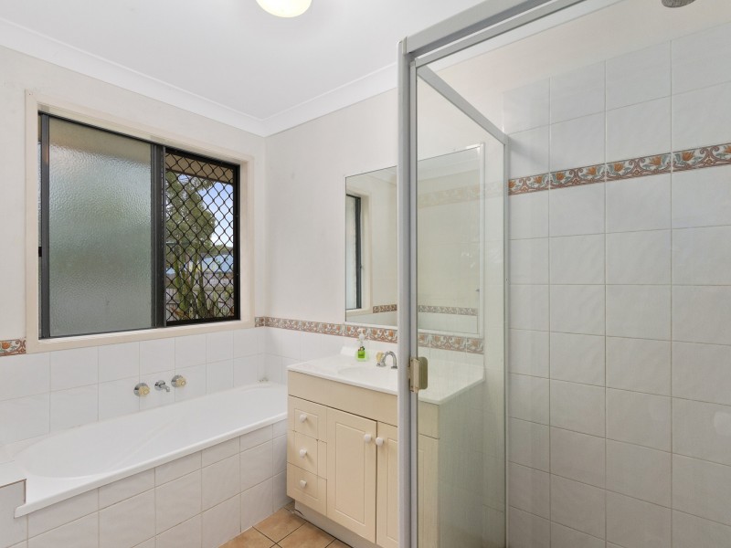 6 Meike Crescent, Tanah Merah QLD 4128