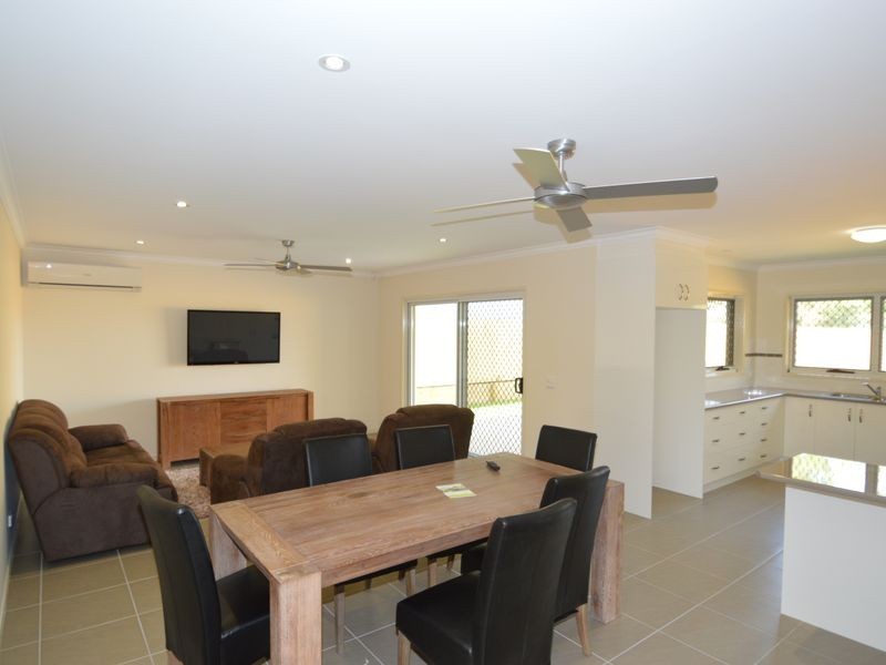 7 Francis Road, Shailer Park QLD 4128