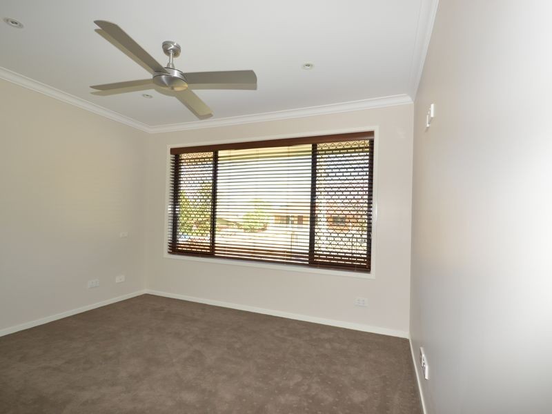 5 Francis Road, Shailer Park QLD 4128