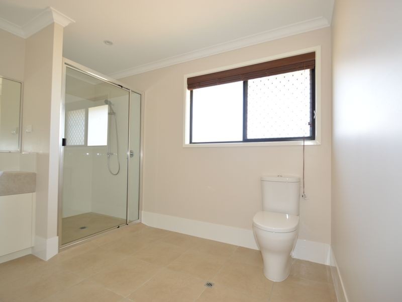 5 Francis Road, Shailer Park QLD 4128