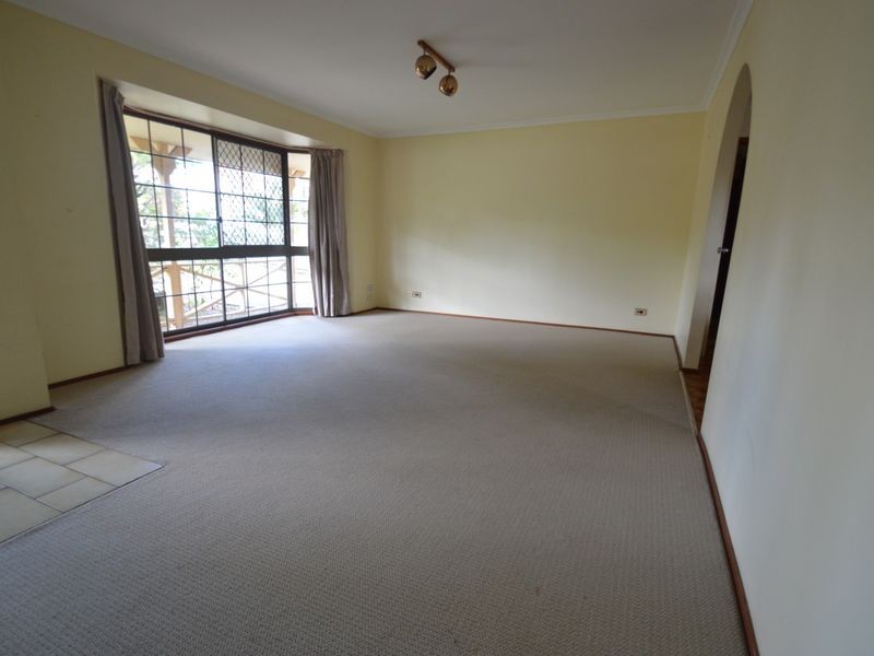 18 Ermington street, Daisy Hill QLD 4127