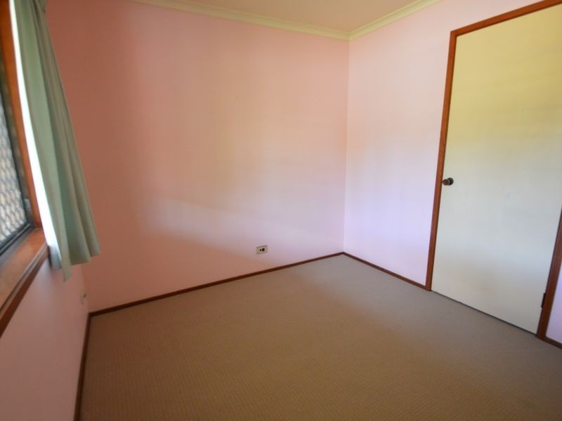 18 Ermington street, Daisy Hill QLD 4127