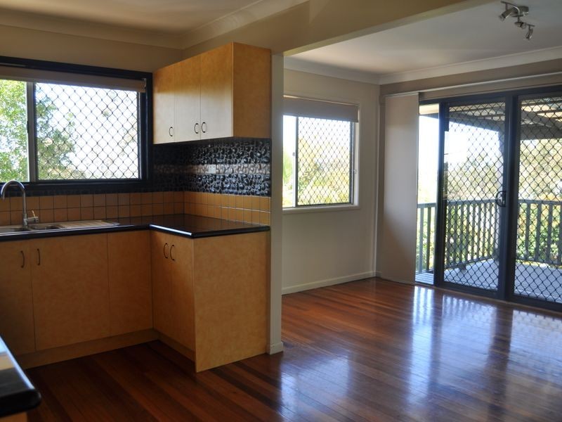 8 Beacon Drive, Cornubia QLD 4130