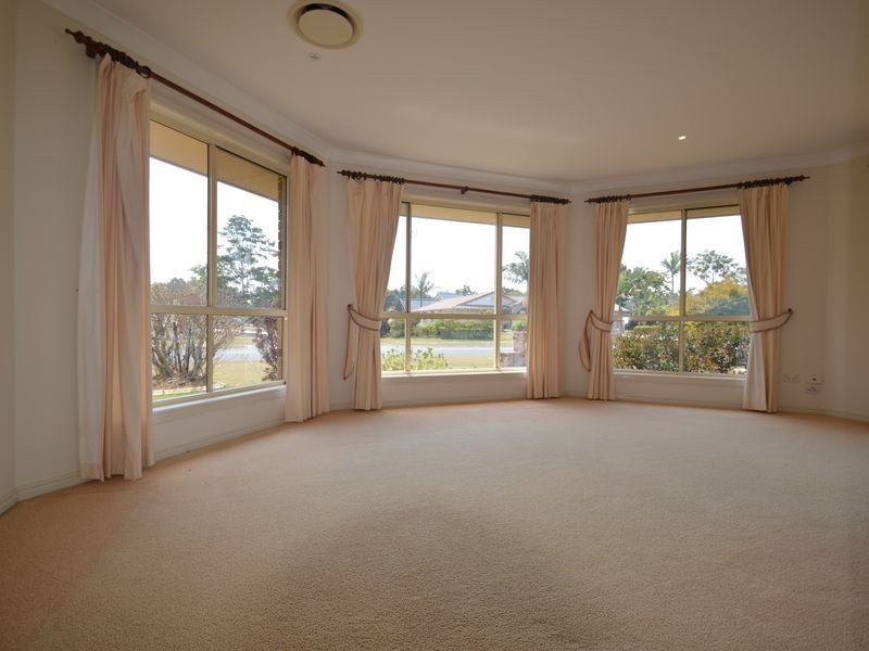 4 St Andrews Drive, Cornubia QLD 4130