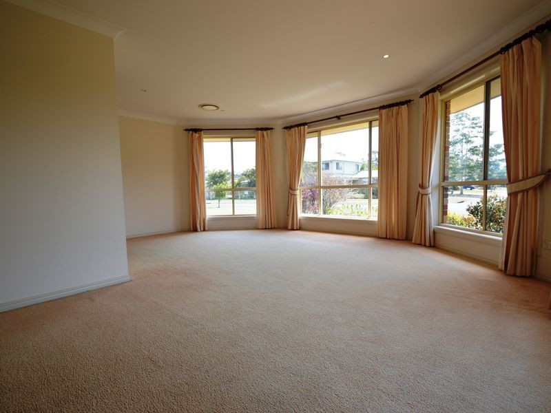 4 St Andrews Drive, Cornubia QLD 4130