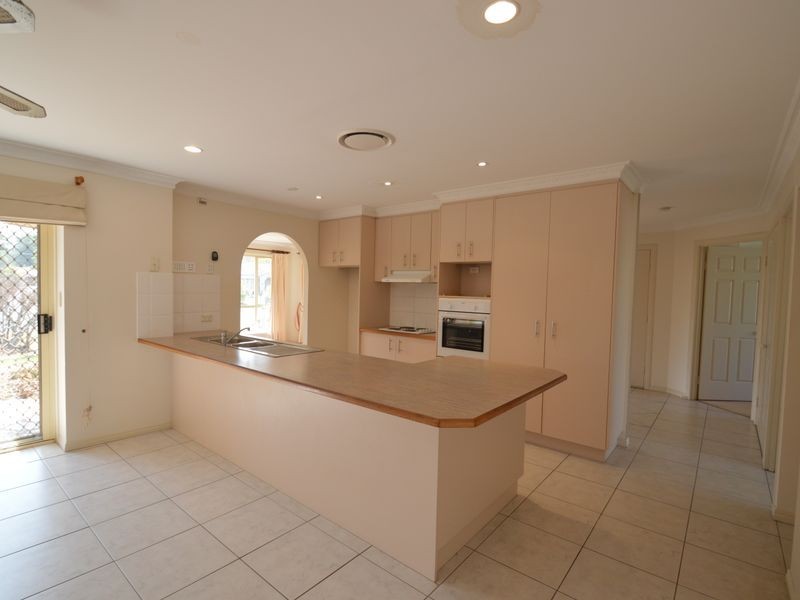 4 St Andrews Drive, Cornubia QLD 4130