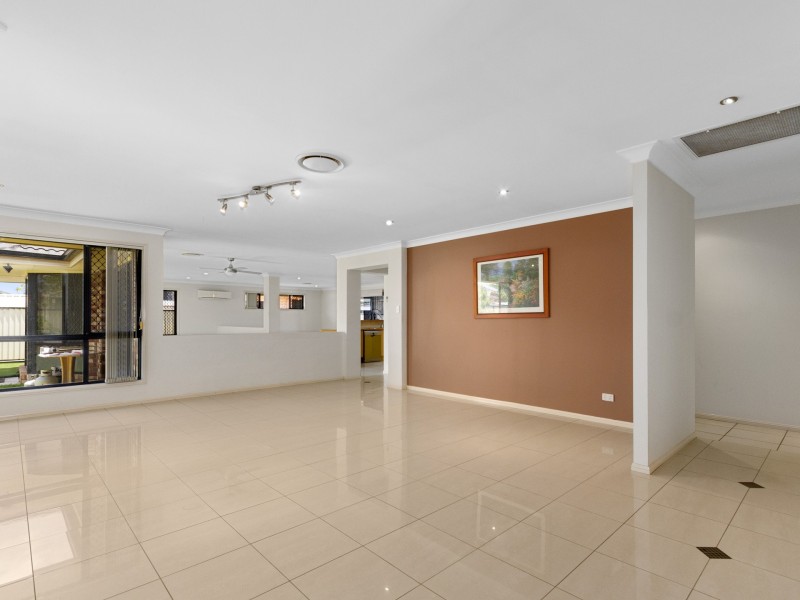 50 Meadowbrook Drive, Meadowbrook QLD 4131