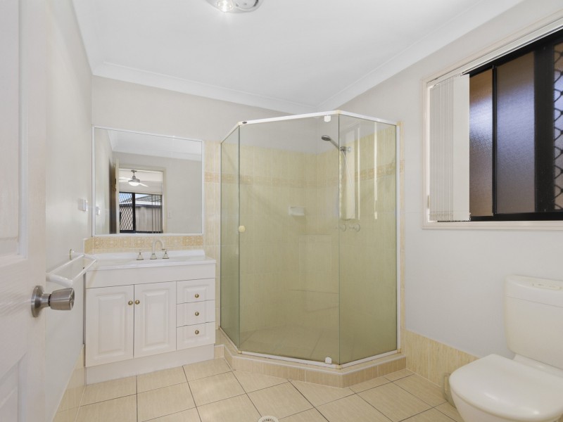 50 Meadowbrook Drive, Meadowbrook QLD 4131