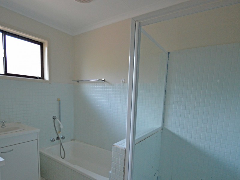 40 Barokee Drive, Tanah Merah QLD 4128