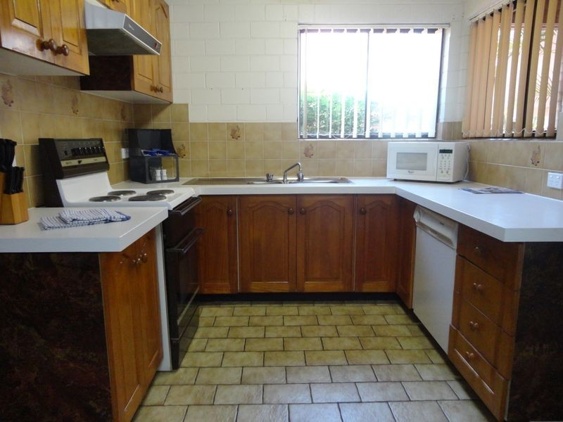 214 Bloomfield Road, Cleveland QLD 4163