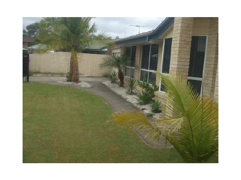 21 Perak Court, Tanah Merah QLD 4128
