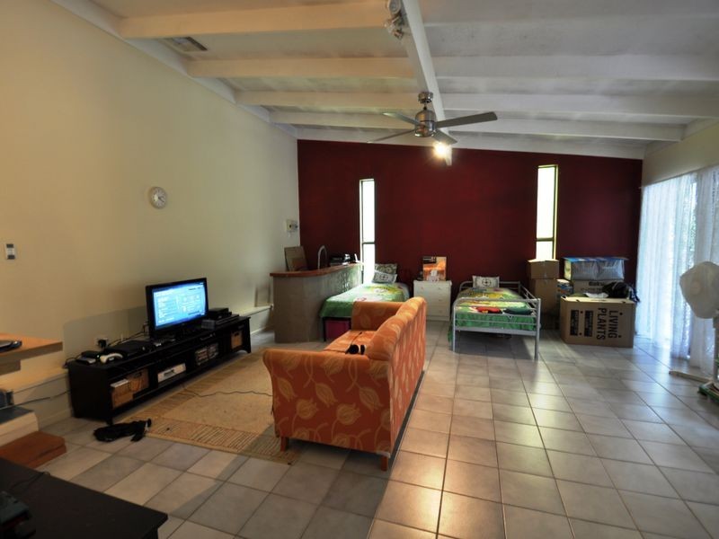 1 Barokee Drive, Tanah Merah QLD 4128