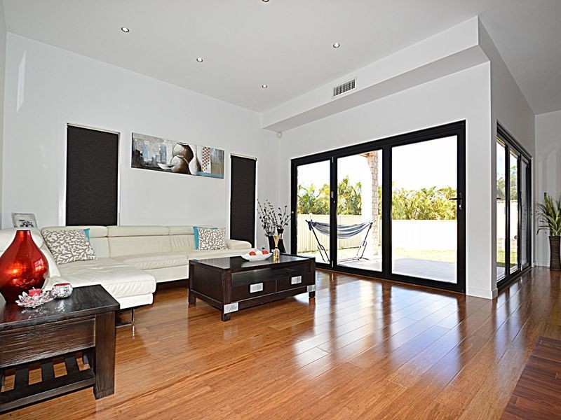 92 Shailer Road, Shailer Park QLD 4128