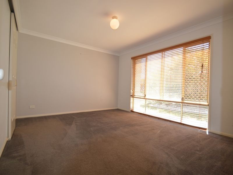 25 Kinross La, Bethania QLD 4205