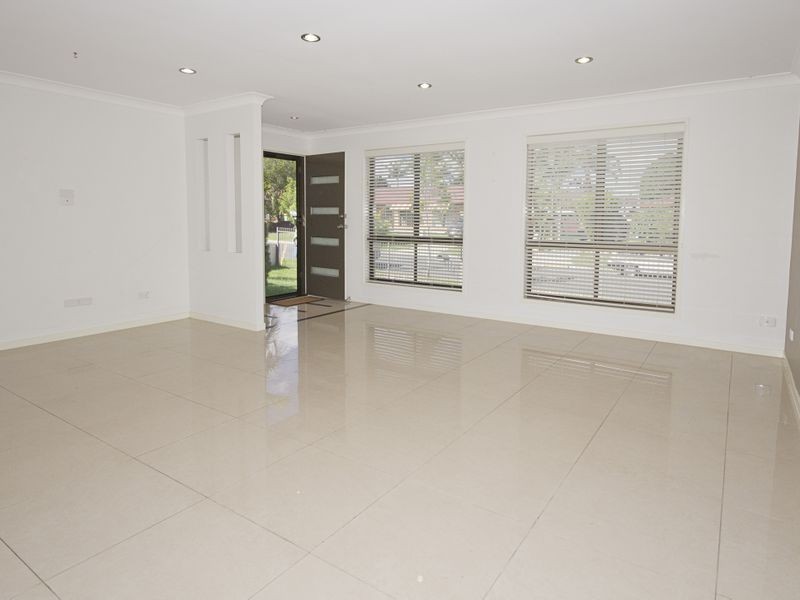 10 Mahonia Court, Crestmead QLD 4132