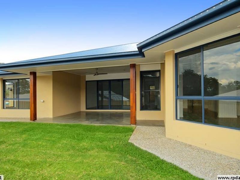 4 Clem Close, Daisy Hill QLD 4127