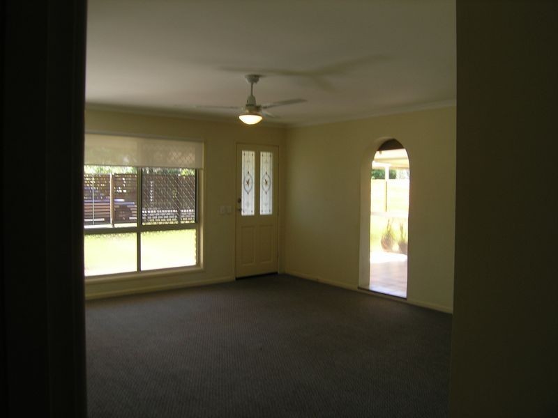 38 Springfield Crescent, Daisy Hill QLD 4127